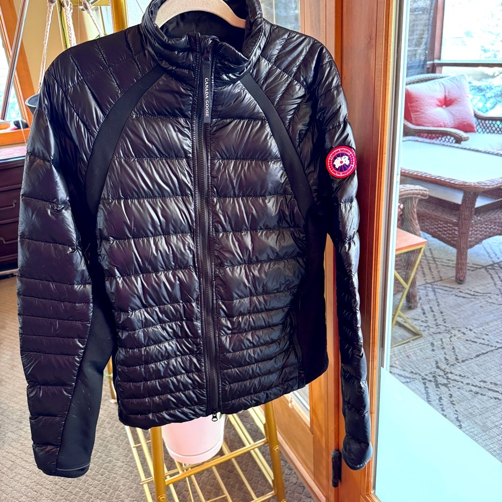 NWT Canada Goose Hybridge Lite Jacket Black Medium- Retails for $750!!!